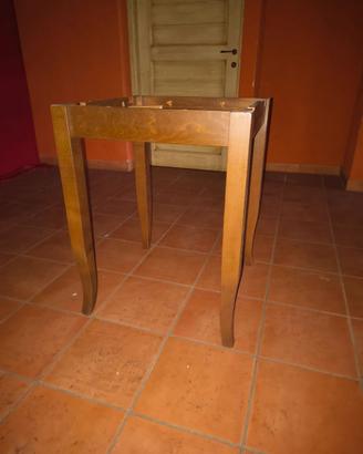 Base con gambe a sciabola 60x60