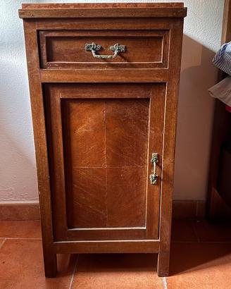 Comodino Antico in Legno
