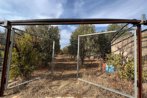 Terreno 1420mq a Macellari delimitato acqua luce