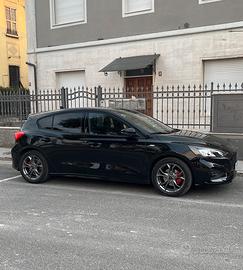 Ford Focus STlineX Mild-Hybrid