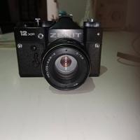 macchina fotografica zenit 12 xp