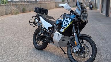 Husqvarna Norden 901 Expedition 2023 garanzia 2027