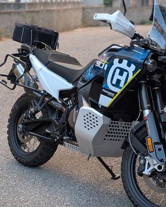 Husqvarna Norden 901 Expedition 2023 garanzia 2027