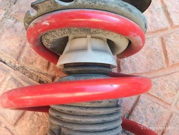 Ammortizzatori a gas regolabili assetto Abarth 