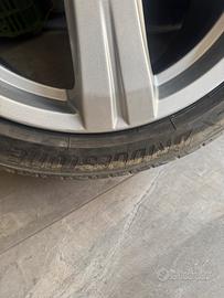 4 Gomme