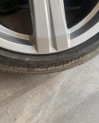 4 Gomme