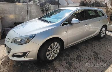 Opel Astra SW