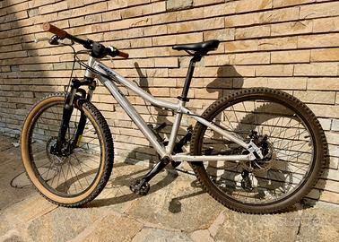 SCOTT SCALE 24 DISC BIKE SILVER