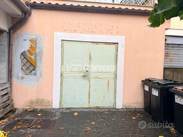 Magazzino zona Bracciano due