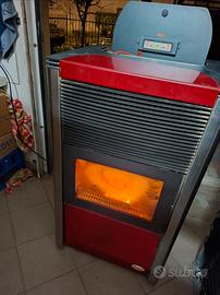 STUFA A PELLET & MAIS SUPER MAYA 16KW