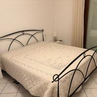 Letto matrimoniale in ferro battuto