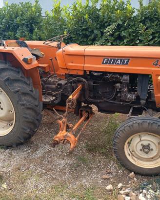 Trattore Fiat 420