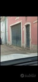 Deposito al centro di Aradeo