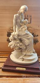 Statuina in porcellana di Giuseppe Armani 