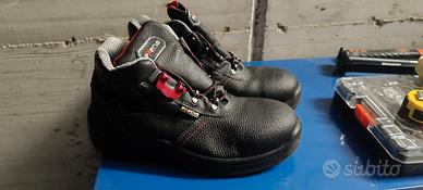 SCARPE ANTINFORTUNISTICHE 43