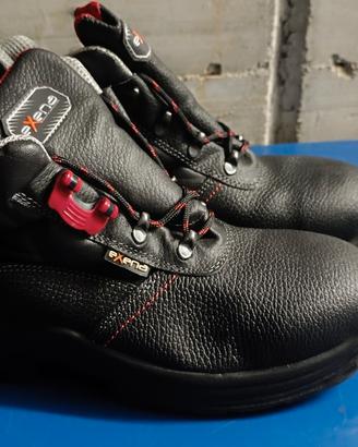 SCARPE ANTINFORTUNISTICHE 43