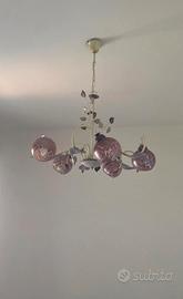 Lampadario in vetro e ferro battuto