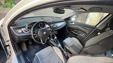 Pezzi ricambio Giulietta del 2010 1.4 turbo benzin