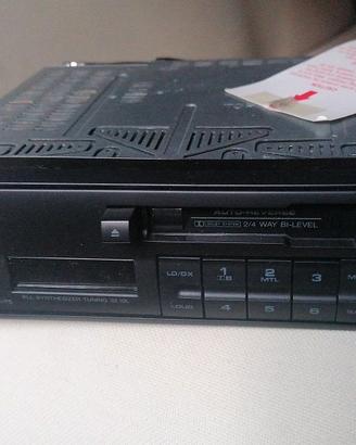 Macrom 3210L autoradio AM-FM autoreverse, Dolby B.