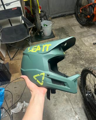 casco leat gravity 1.0