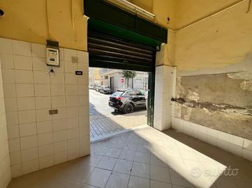 NEGOZIO A GRUMO NEVANO