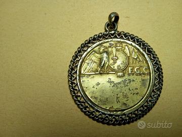 Medaglia sportiva storica F.G.C. argento e oro