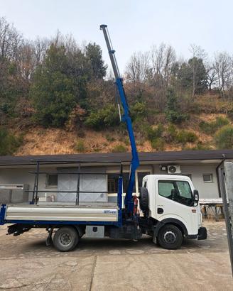 Renault Maxity con Gru Benelli su Telaio +Cassone