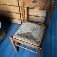 Coppia di sedie in legno e paglia