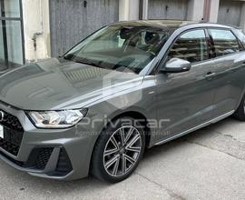AUDI A1 SPB 25 TFSI Identity Black