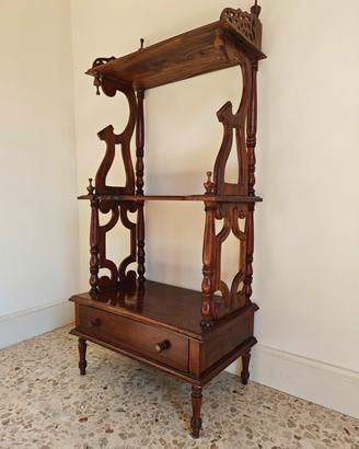 Libreria etagere in legno restaurata