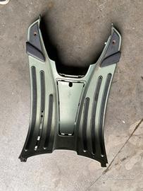 Pedana piaggio vespa lx usata