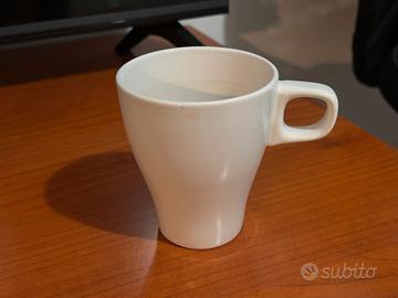 Tazza IKEA bianca in ceramica