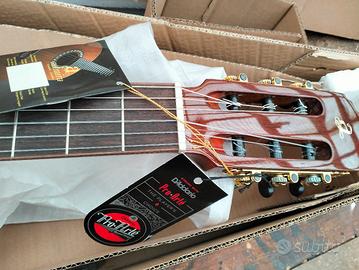 Chitarra classica Admira Virtuoso 