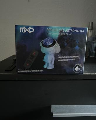 Proietore astronauta