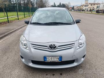 Toyota auris 2011 66000km!!!