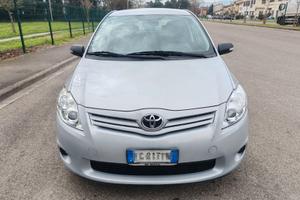 Toyota auris 2011 66000km!!!