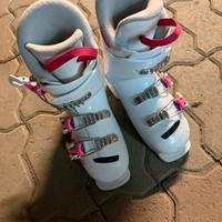 Scarponi+ sci attacchi e bastoncini