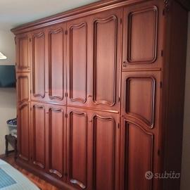 armadio in legno  