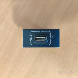 caricatore tipo A  USB serie living btcino