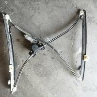 Alzavetro ant sx Chrysler voyager