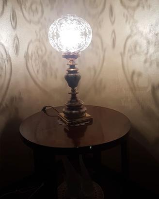 Lampada da tavolo in porcellana