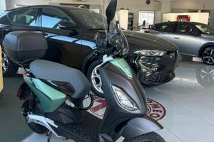 Piaggio - 1 - Active