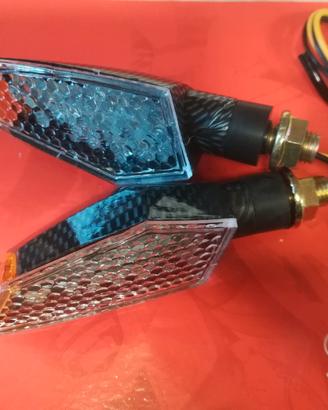 FRECCE MOTO CLI7036 CARBON 10 LED + LATERALI