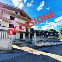 FABBRICATO CON VISTA MARE E MONTI DA COMPLETARE