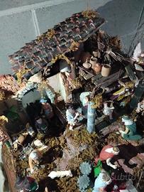 Presepe napoletano realizzato a mano
