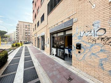 Monte Sacro - locale commerciale con canna fumaria