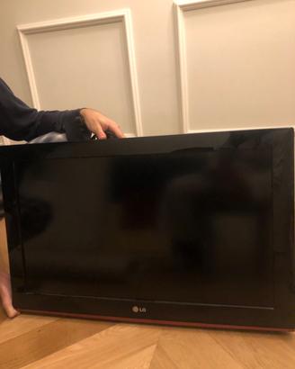 Televisore LG 32 pollici perfetta