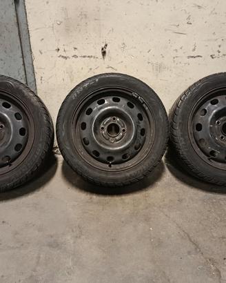 cerchi in ferro r 15 per Ford Fiesta 