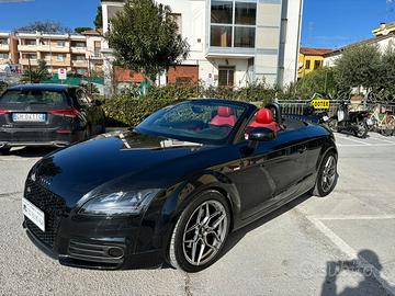 TT cabrio 2.0 benzina 200cv allestimento tts