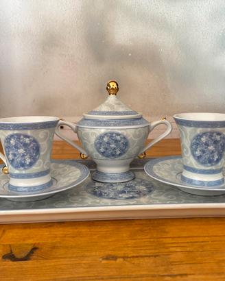 Set da tè in ceramica blu e bianco